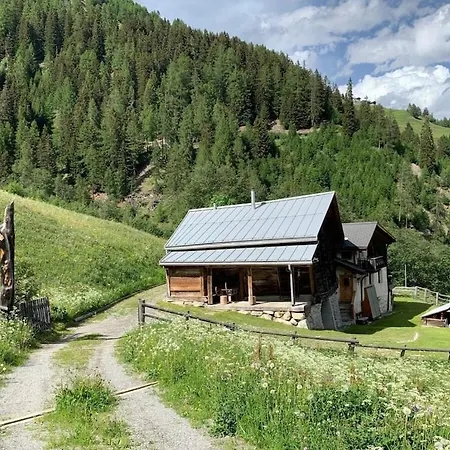 Rustico Maiensaess Puetschai Holiday home *