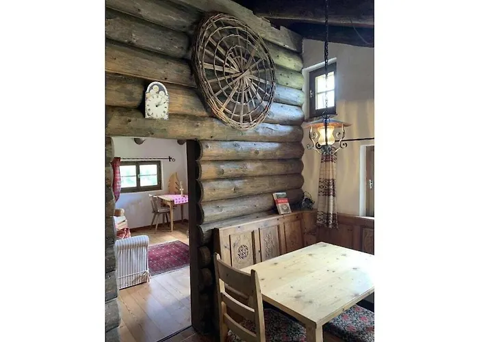 Rustico Maiensaess Puetschai Holiday home Santa Maria Val Muestair