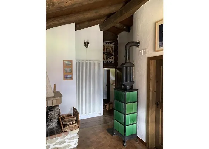 Rustico Maiensaess Puetschai Holiday home Santa Maria Val Muestair